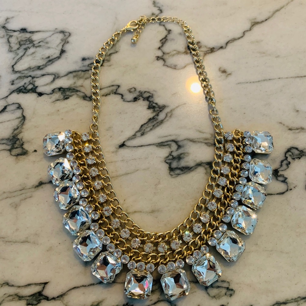 Stunning statement necklace